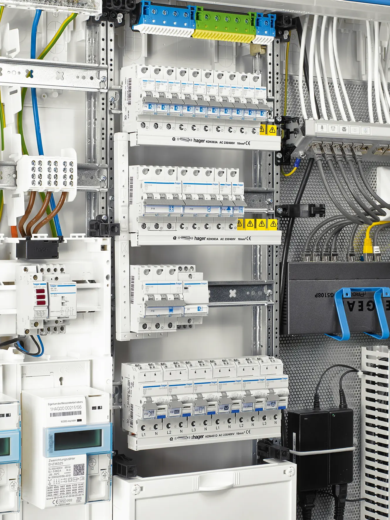 Bild zu Elektroinstallationsarbeiten in Alt- und Neubauten